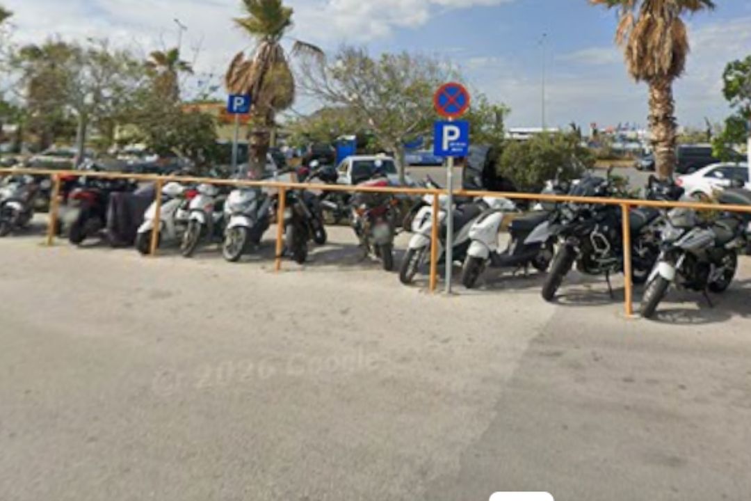 heraklion airport parking